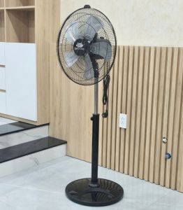 Quạt đứng công nghiệp Ladomax HA-118D