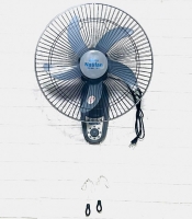 Quạt treo tường Natifan B405